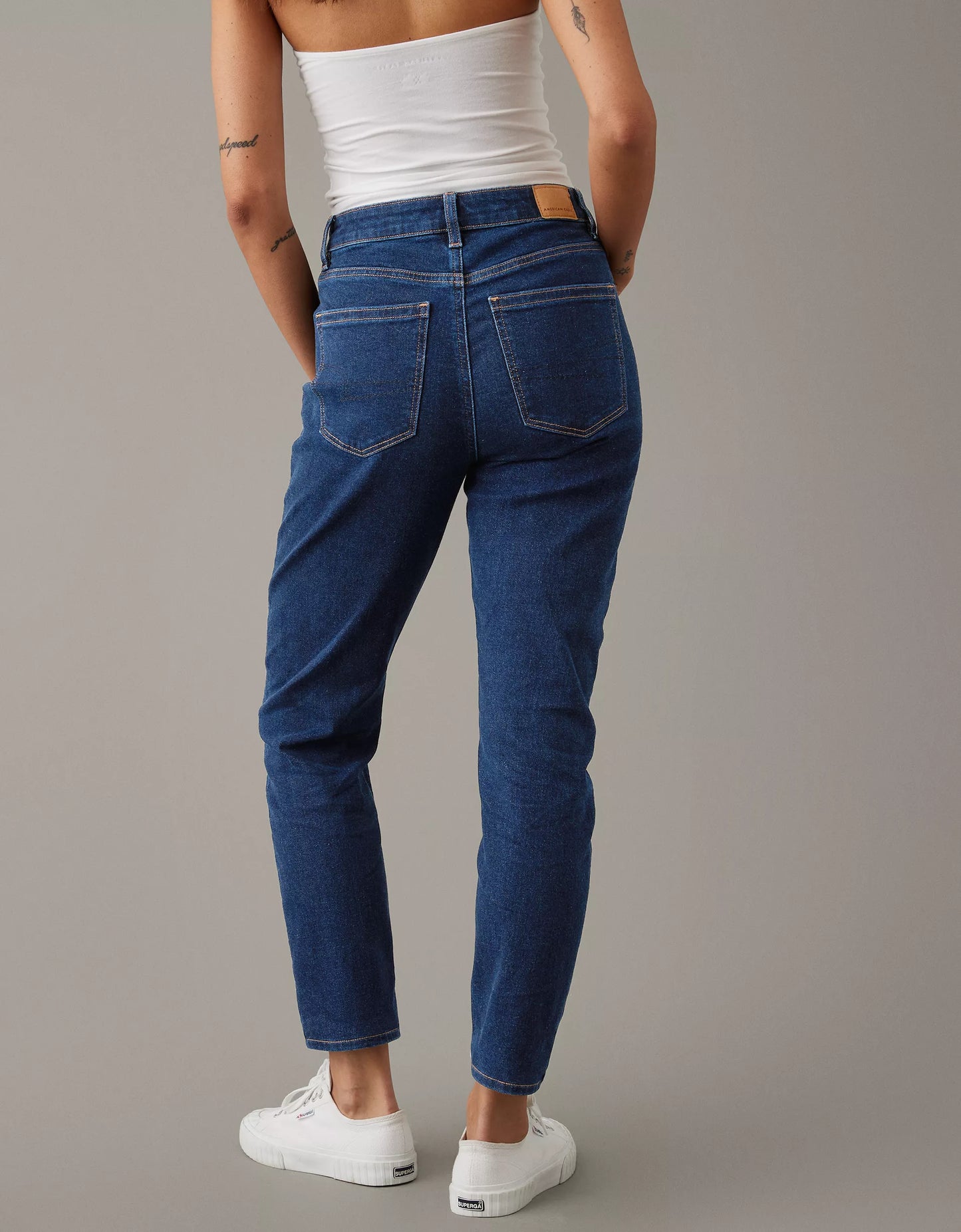 MOM JEAN AMERICAN EAGLE