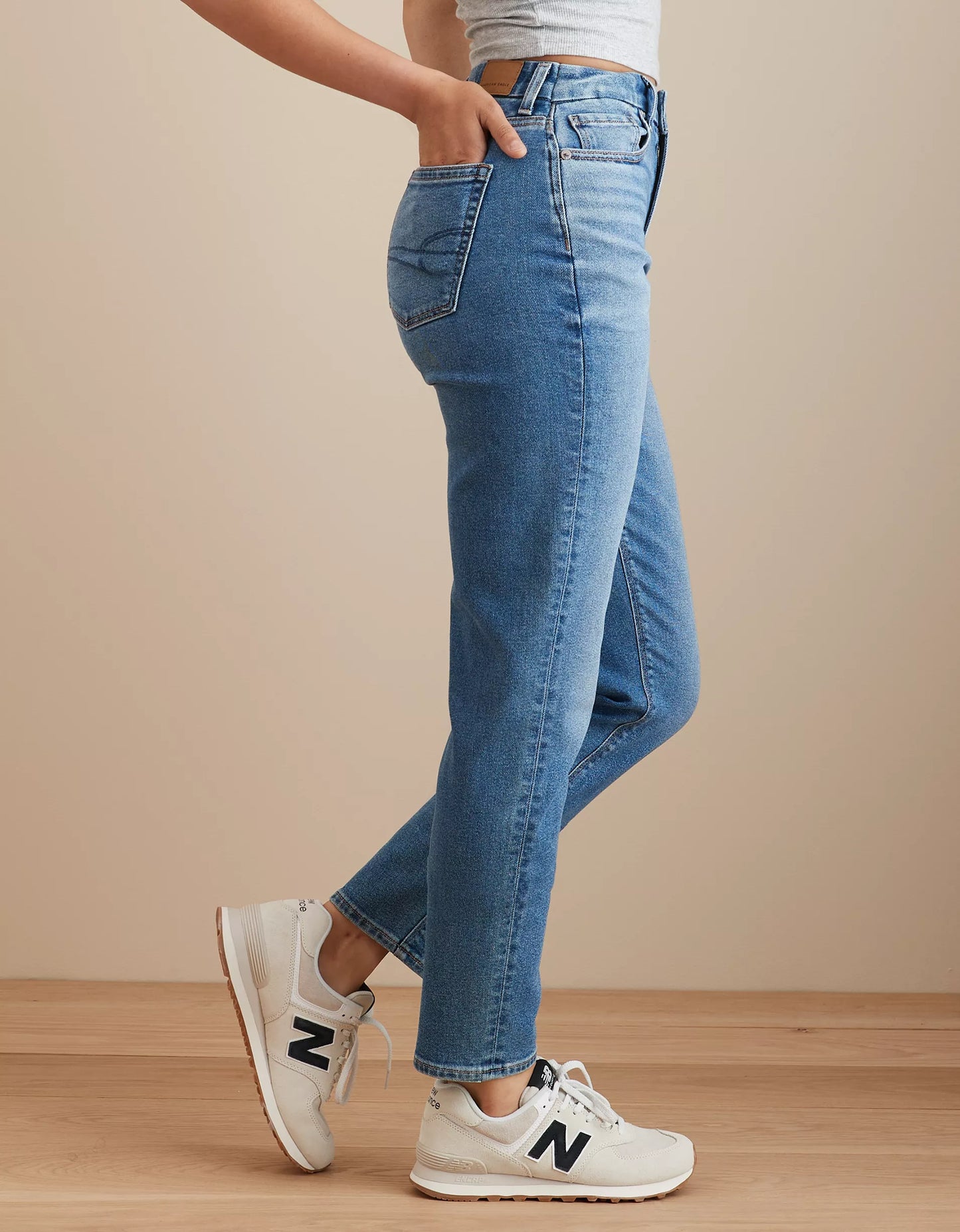 MOM JEAN AMERICAN EAGLE