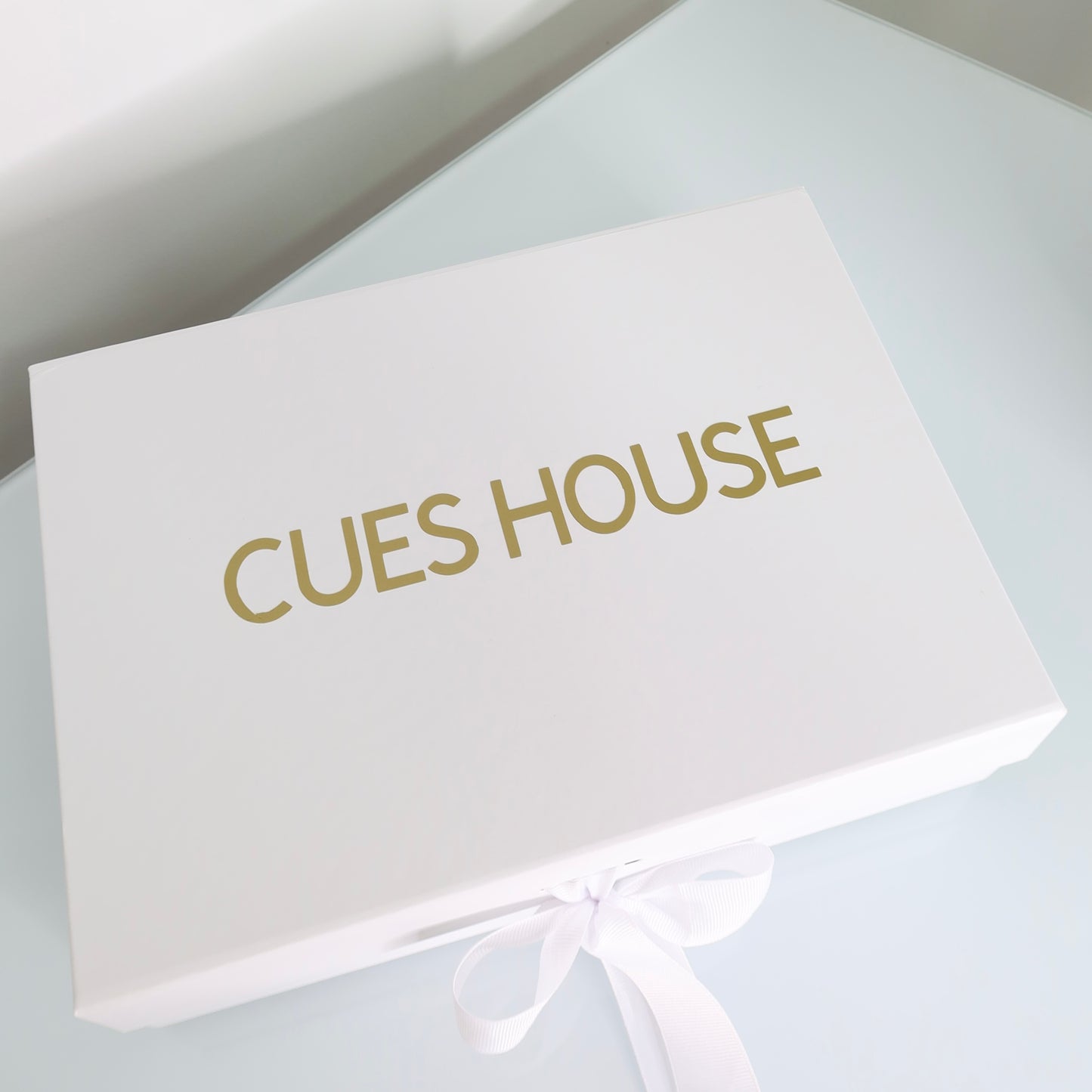 CAJA DE REGALO CUESHOUSE