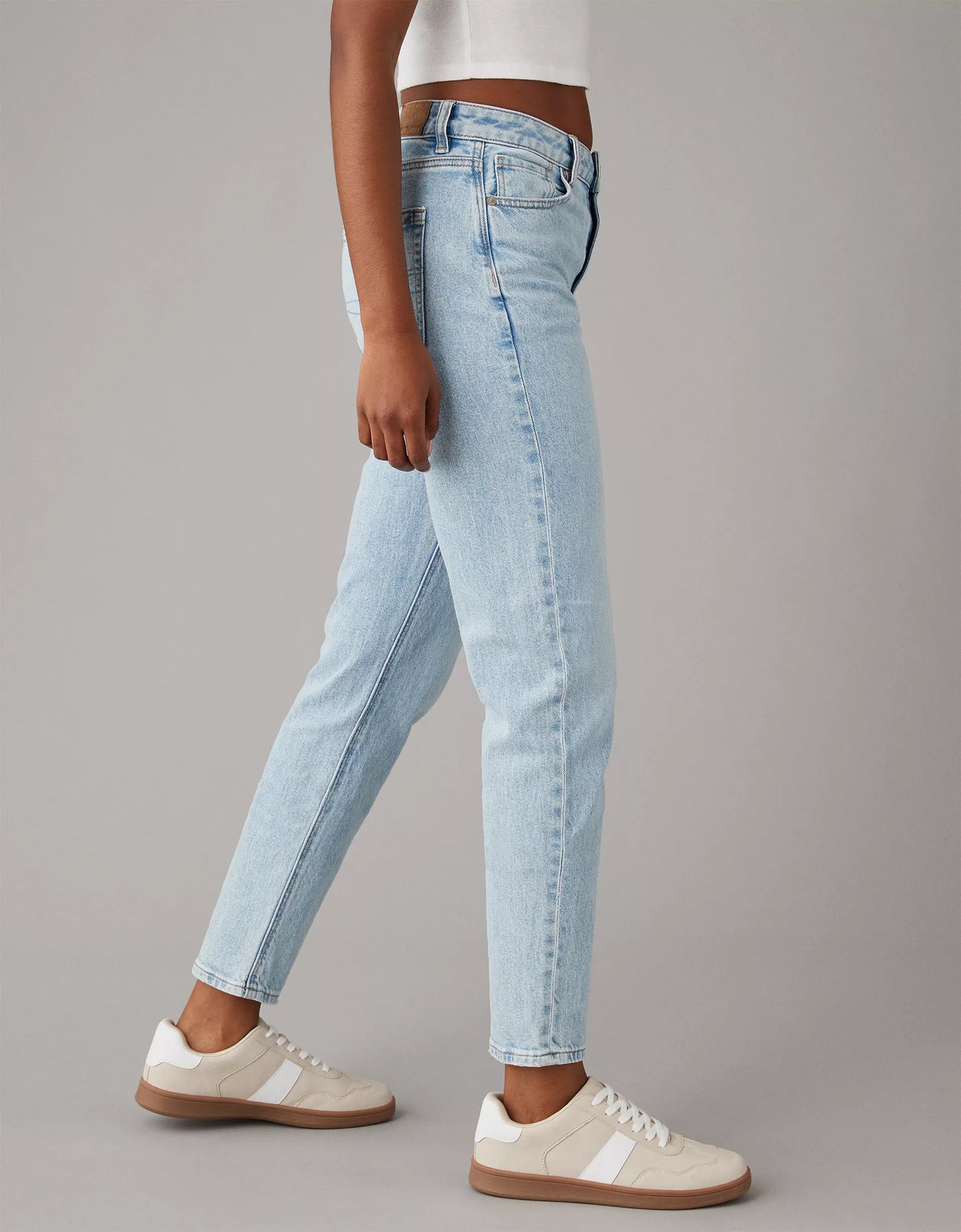 MOM JEAN AMERICAN EAGLE