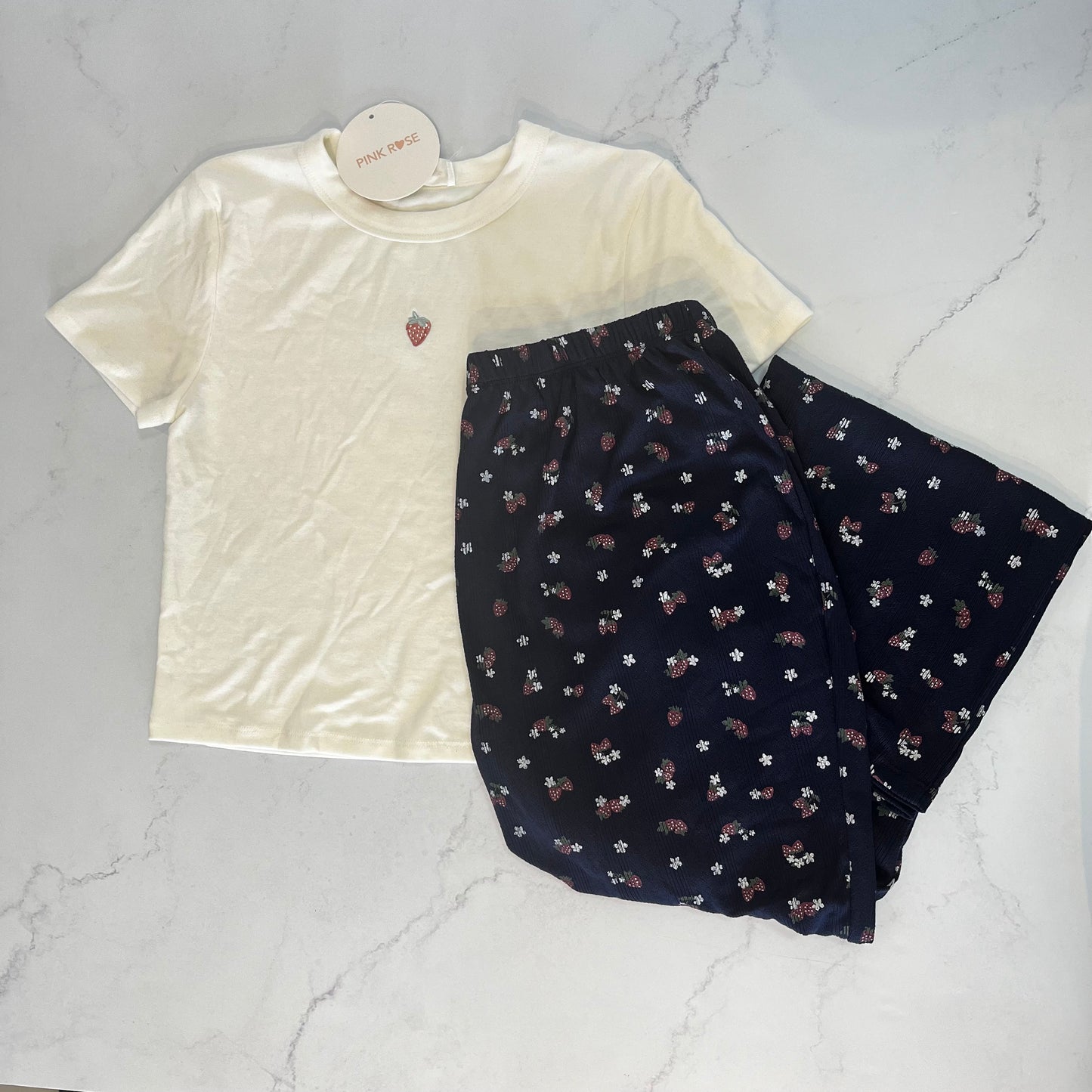 PIJAMA DE FRESAS
