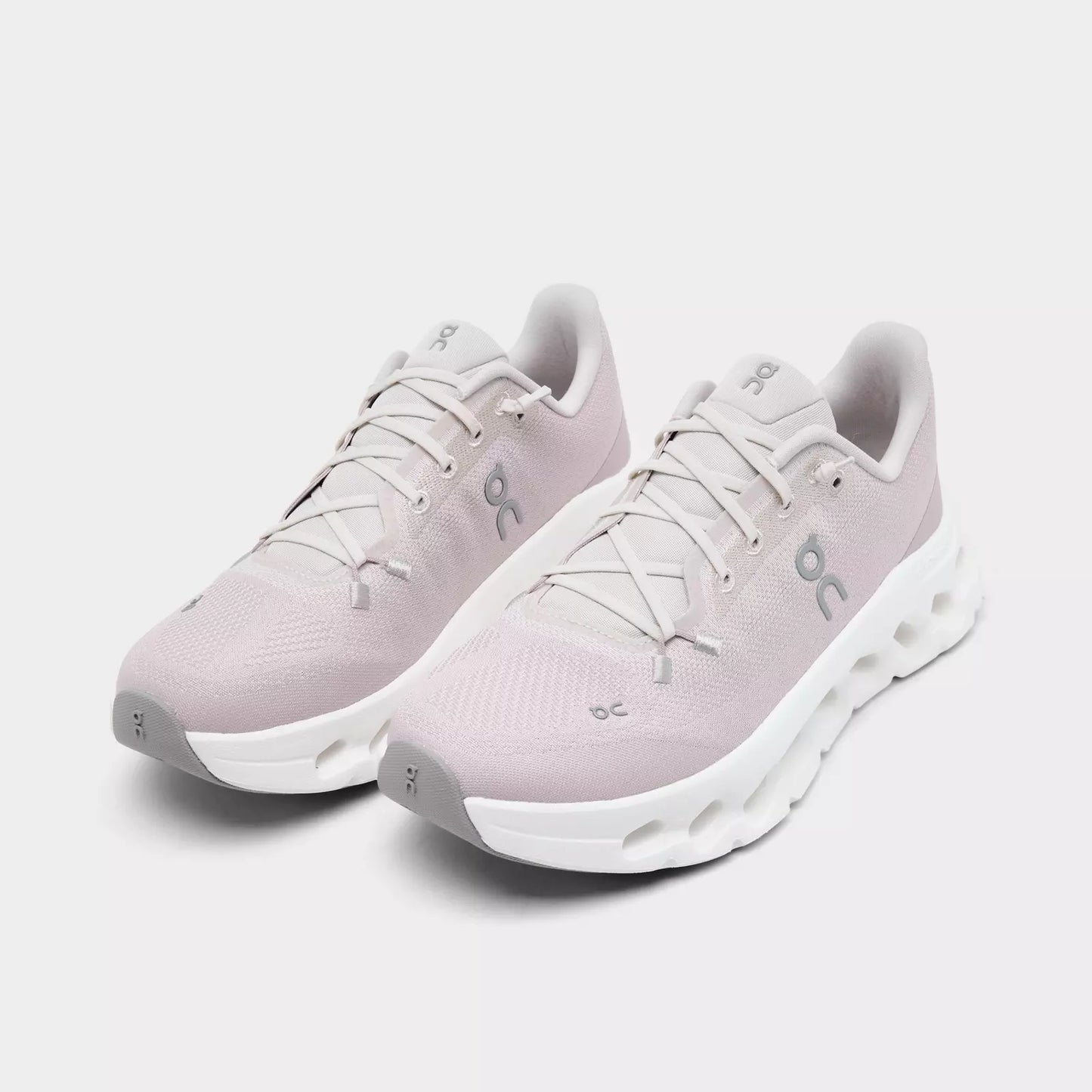 TENIS ON CLOUD TILT