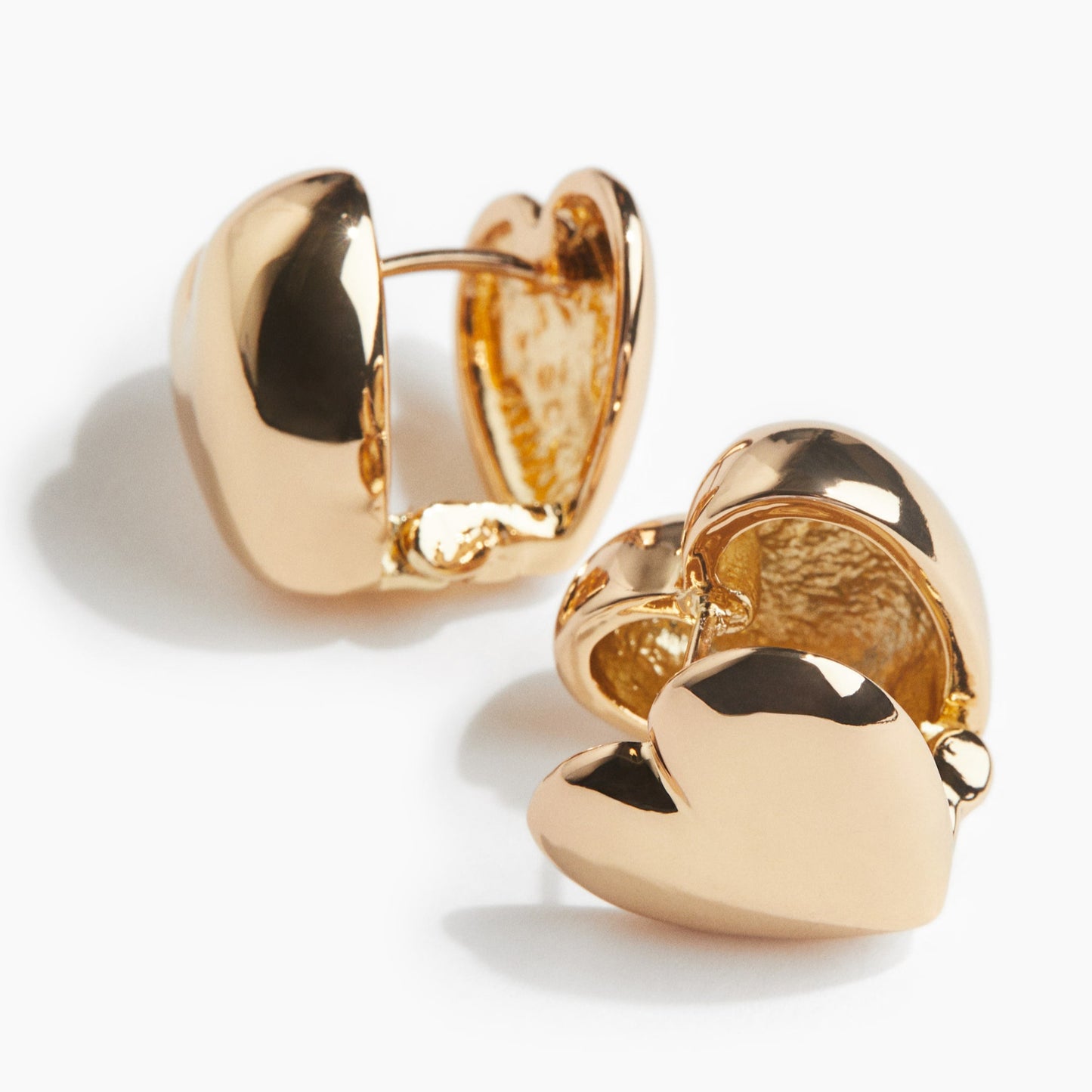 ARETES H&M