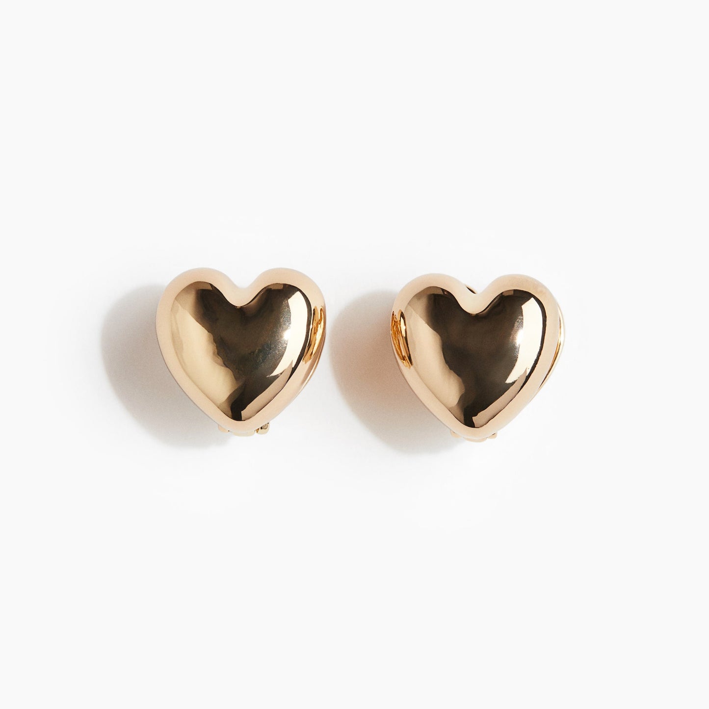 ARETES H&M