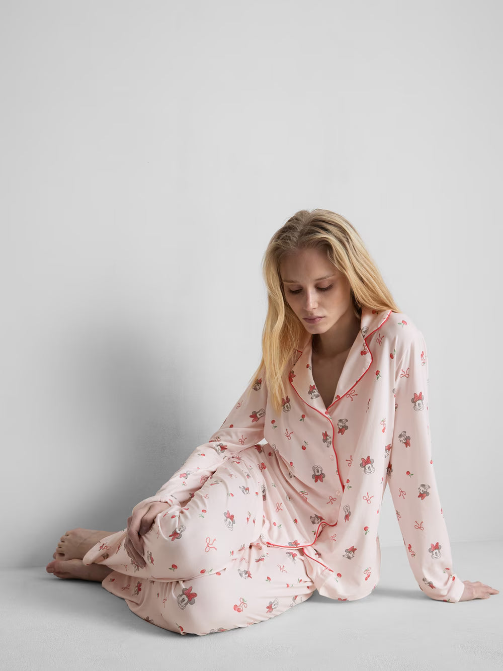 PIJAMA DE MINNIE MOUSE