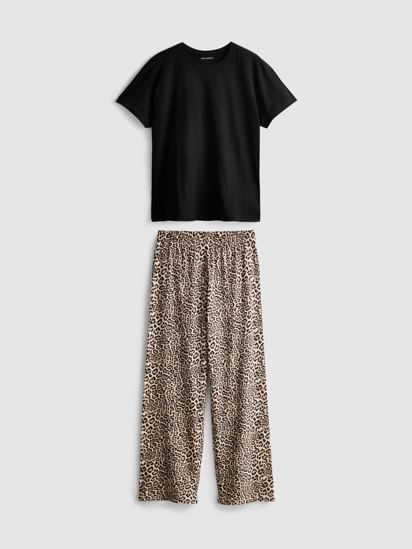 PIJAMA ESTAMPADO DE LEOPARO PRIMARK