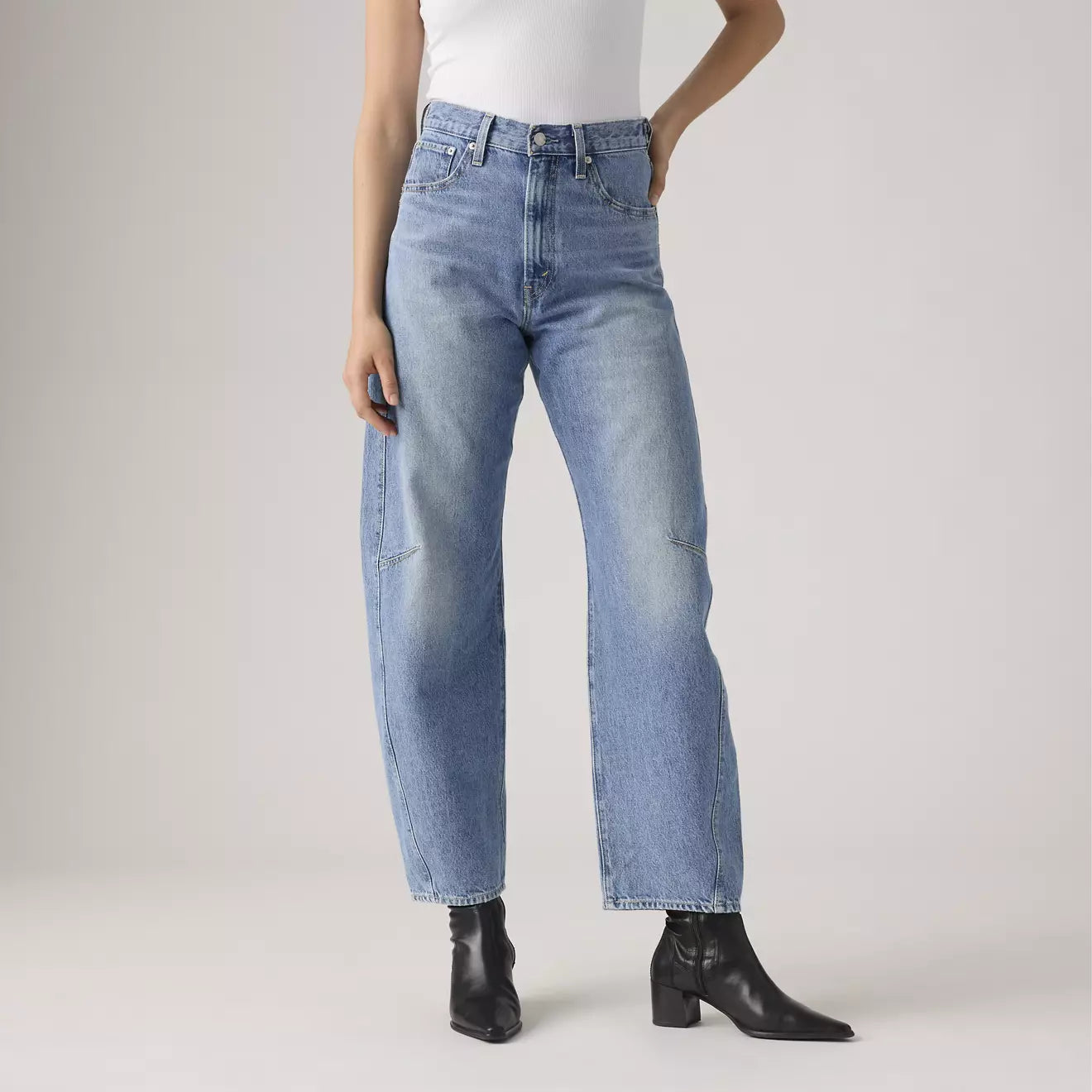 JEAN LEVIS BARREL