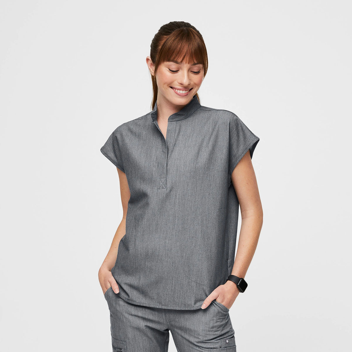 SCRUB TOP FIGS