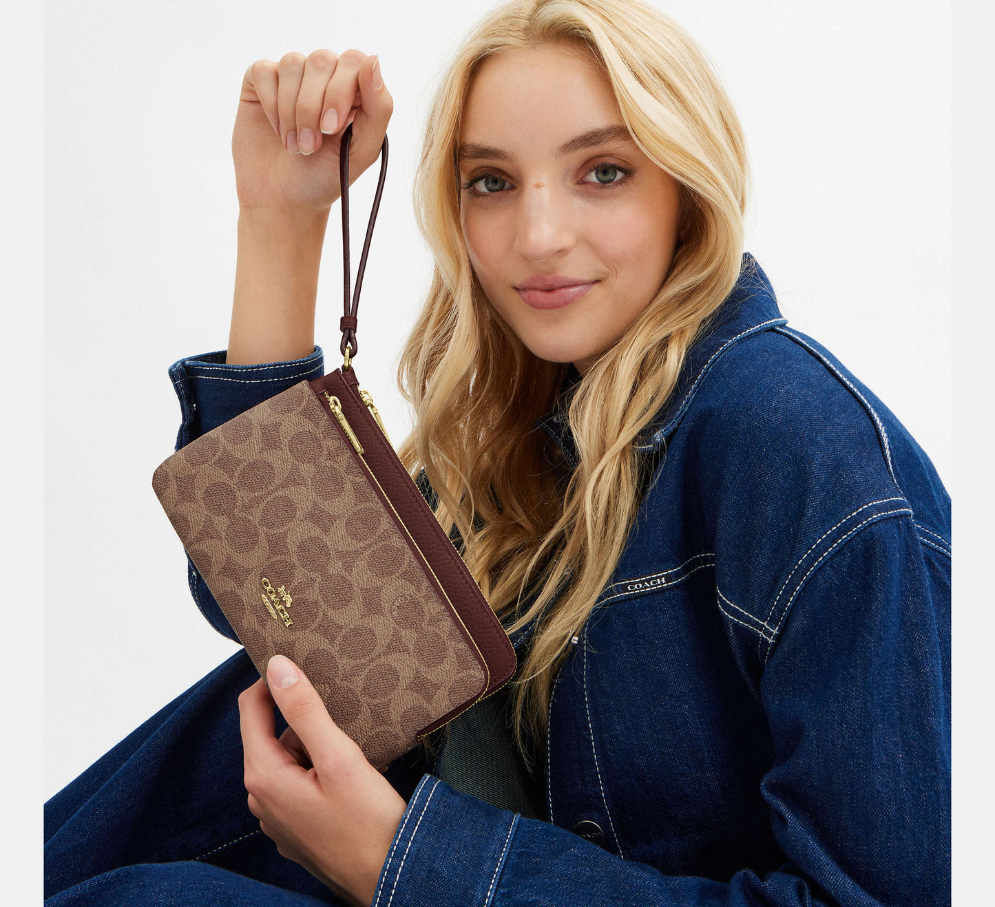 MONEDERO COACH