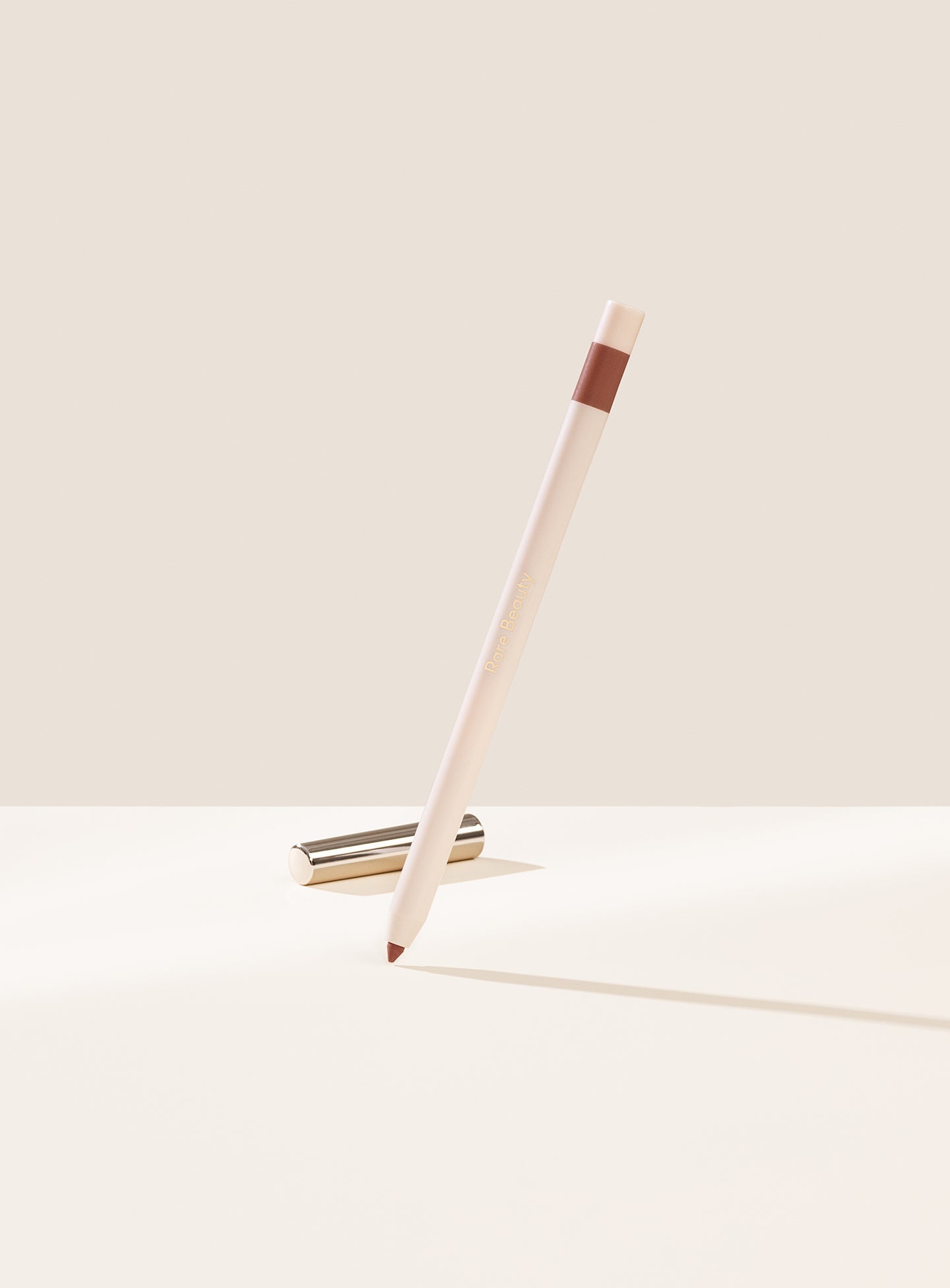 DELINEADOR DE LABIOS RARE BEAUTY